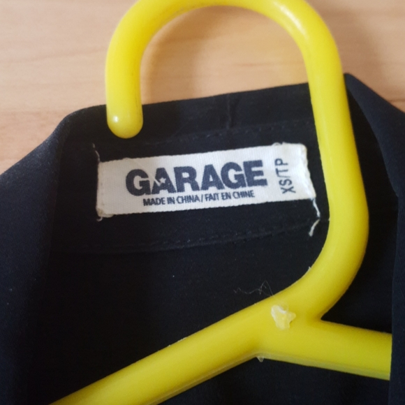 Garage Black Sheer Sleeveless Button Down Top - Picture 2 of 4